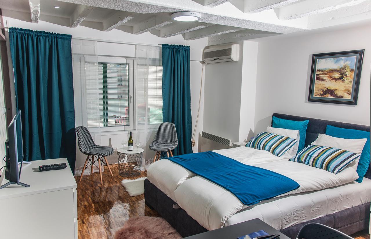 Apartment Atelje Downtown เบลเกรด ภายนอก รูปภาพ